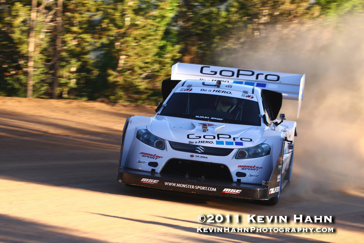 IMAGE: http://kevinhahnphotography.com/2011/PPIHC2011P3/images/%C2%A92011KevinHahnPPIHCP3%2014.jpg