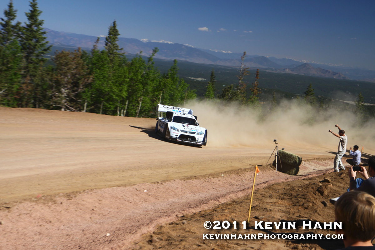 IMAGE: http://kevinhahnphotography.com/2011/PPIHC2011P3/images/%C2%A92011KevinHahnPPIHCP3%2059.jpg